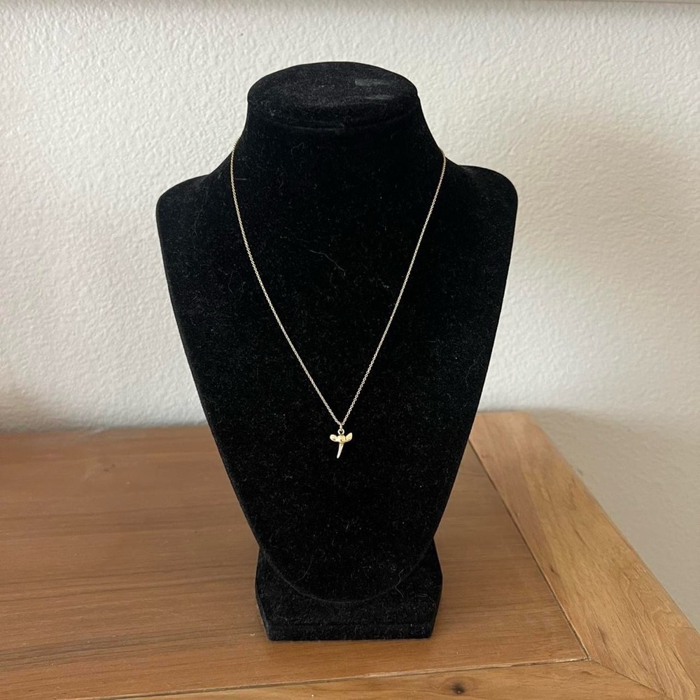14k Gold Filled Dainty Sharks Tooth Pendant Necklace - Picture 4 of 6
